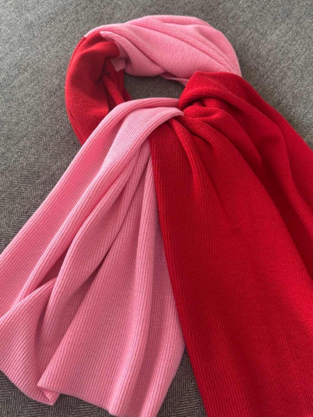 NWT, FRANCES VALENTINE, COLORBLOCK BLANKET SCARF IN DARLING RED/PINK